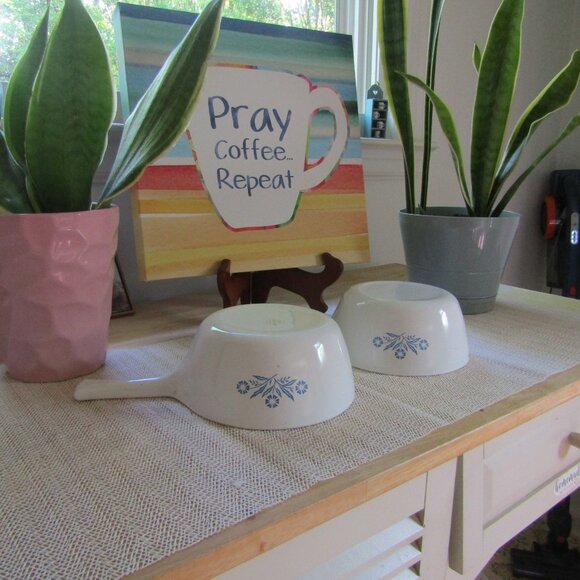 Set of 2 - Corning Ware Blue Cornflower Handled Sauce Pans P- 82- B, 1-1/2 Pint - Picture 6 of 6